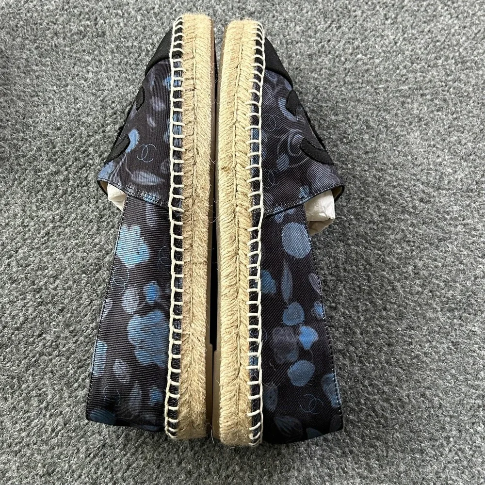 Chanel CC Espadrilles Blue Floral Print Canvas Cap Toe Size 41‎ Spain